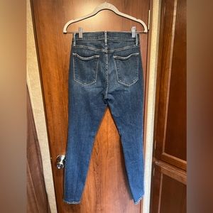 Frame Le High Skinny Jeans